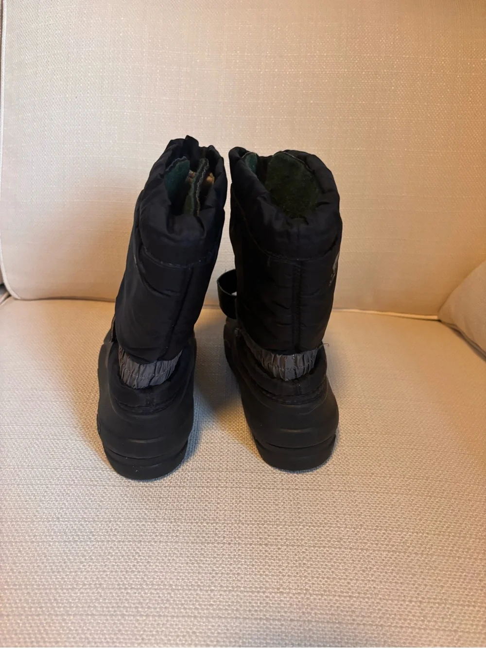 Sorel Kids Black Snow Boots with Velcro and Drawcord